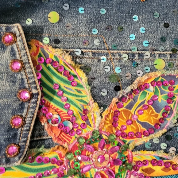 Berek Dimen Blue and Green Jean Jacket with Dinosaur Embellishments - Picture 8 of 13